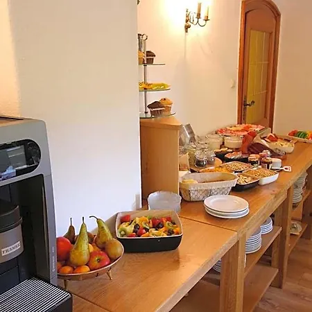Paradies Apartahotel 3*